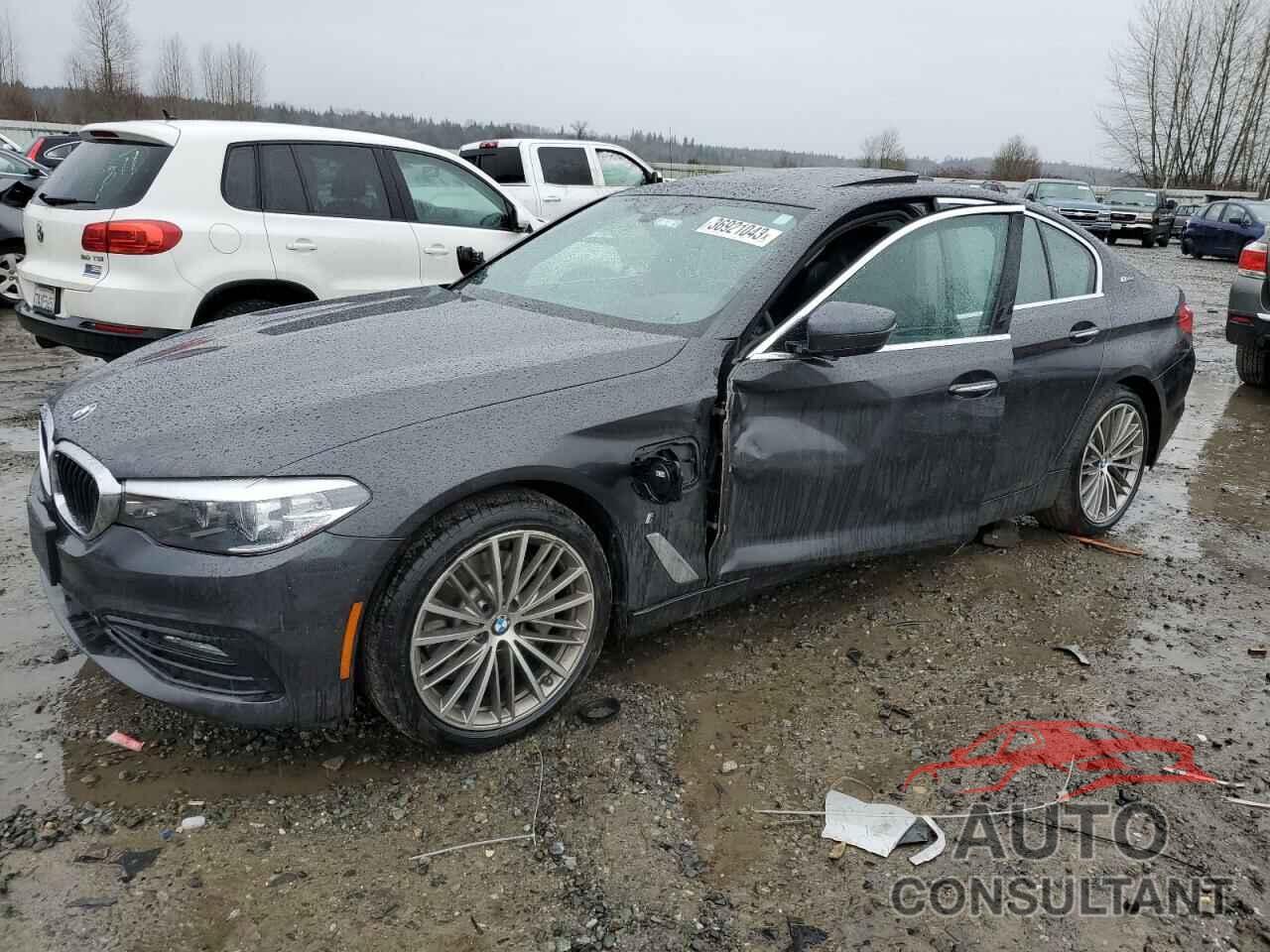 BMW 5 SERIES 2018 - WBAJB1C58JG624212