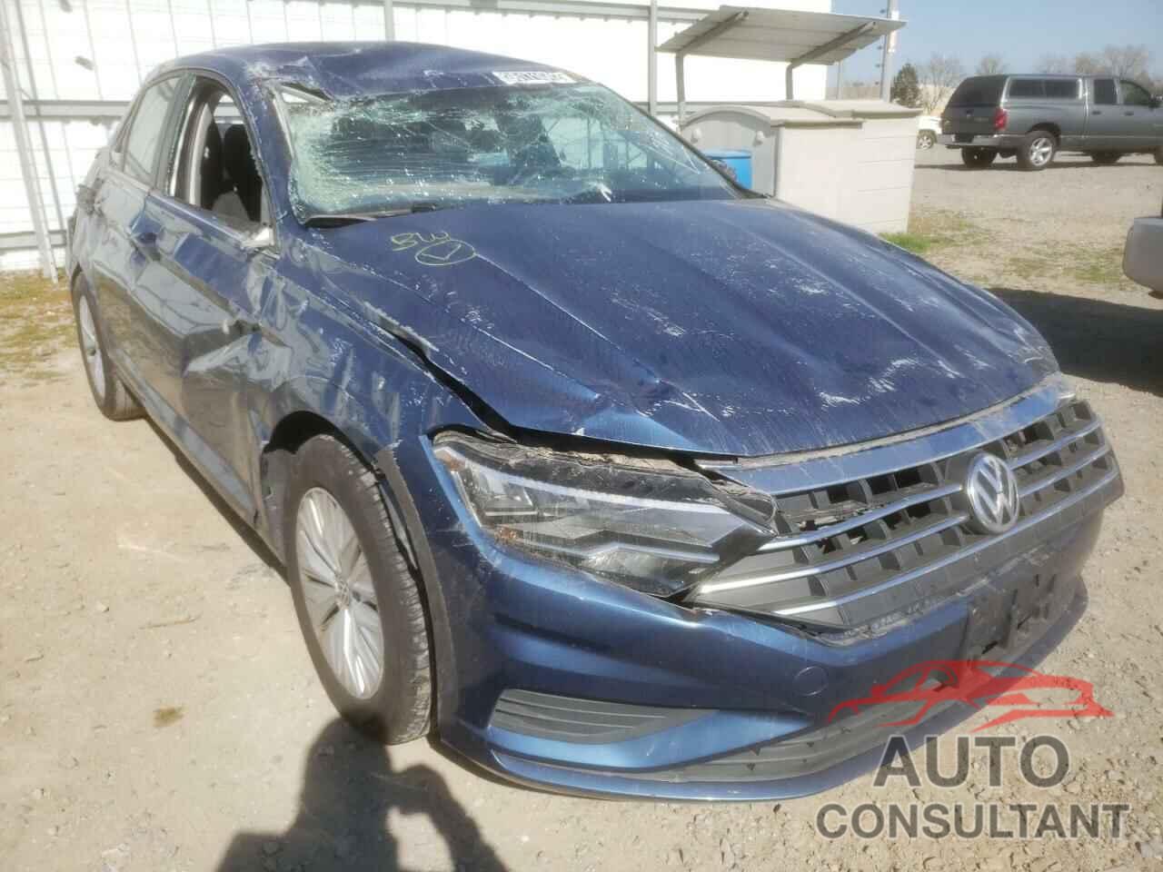 VOLKSWAGEN JETTA 2019 - 3VWC57BU3KM040822