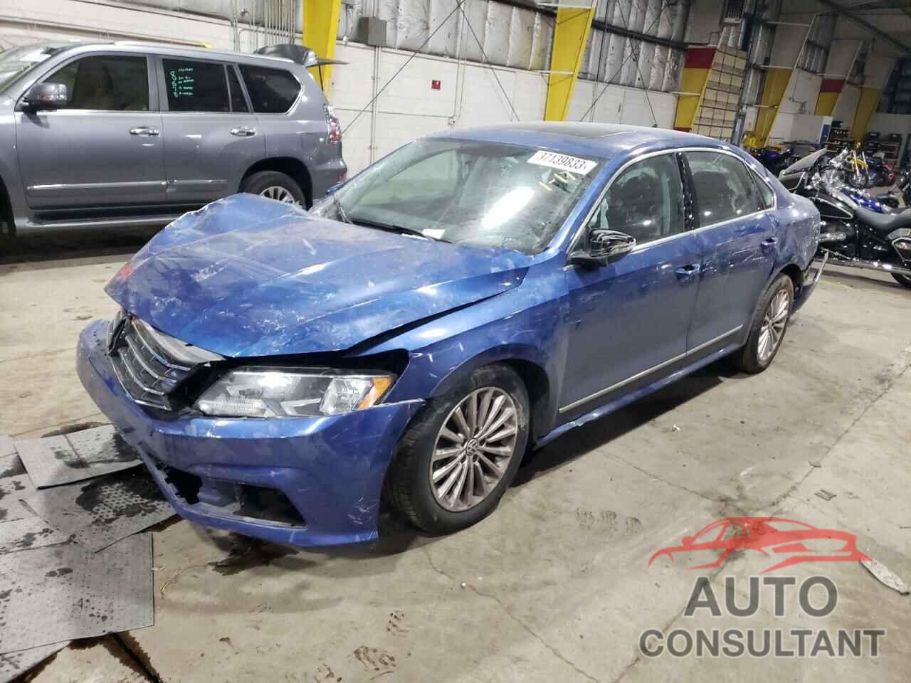 VOLKSWAGEN PASSAT 2017 - 1VWBT7A34HC000415