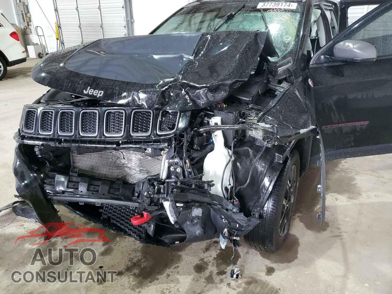 JEEP COMPASS 2020 - 3C4NJDDB2LT207809