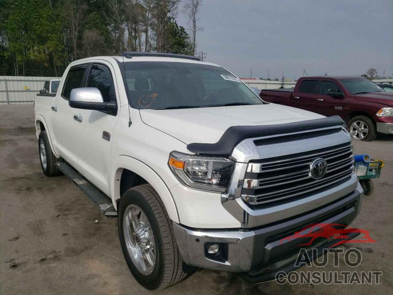 TOYOTA TUNDRA 2018 - 5TFGY5F11JX240185