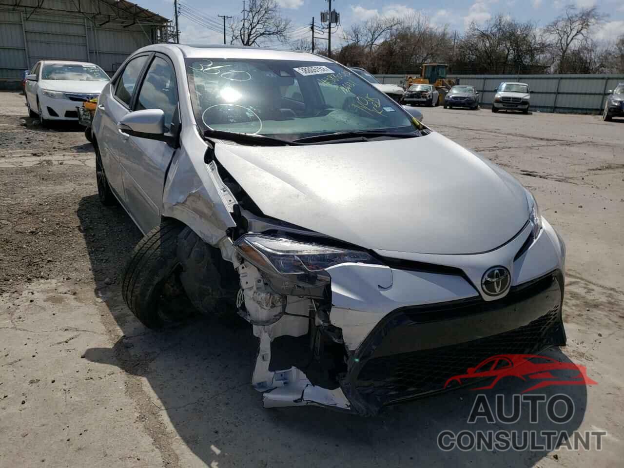 TOYOTA COROLLA 2018 - 5YFBURHE6JP766131