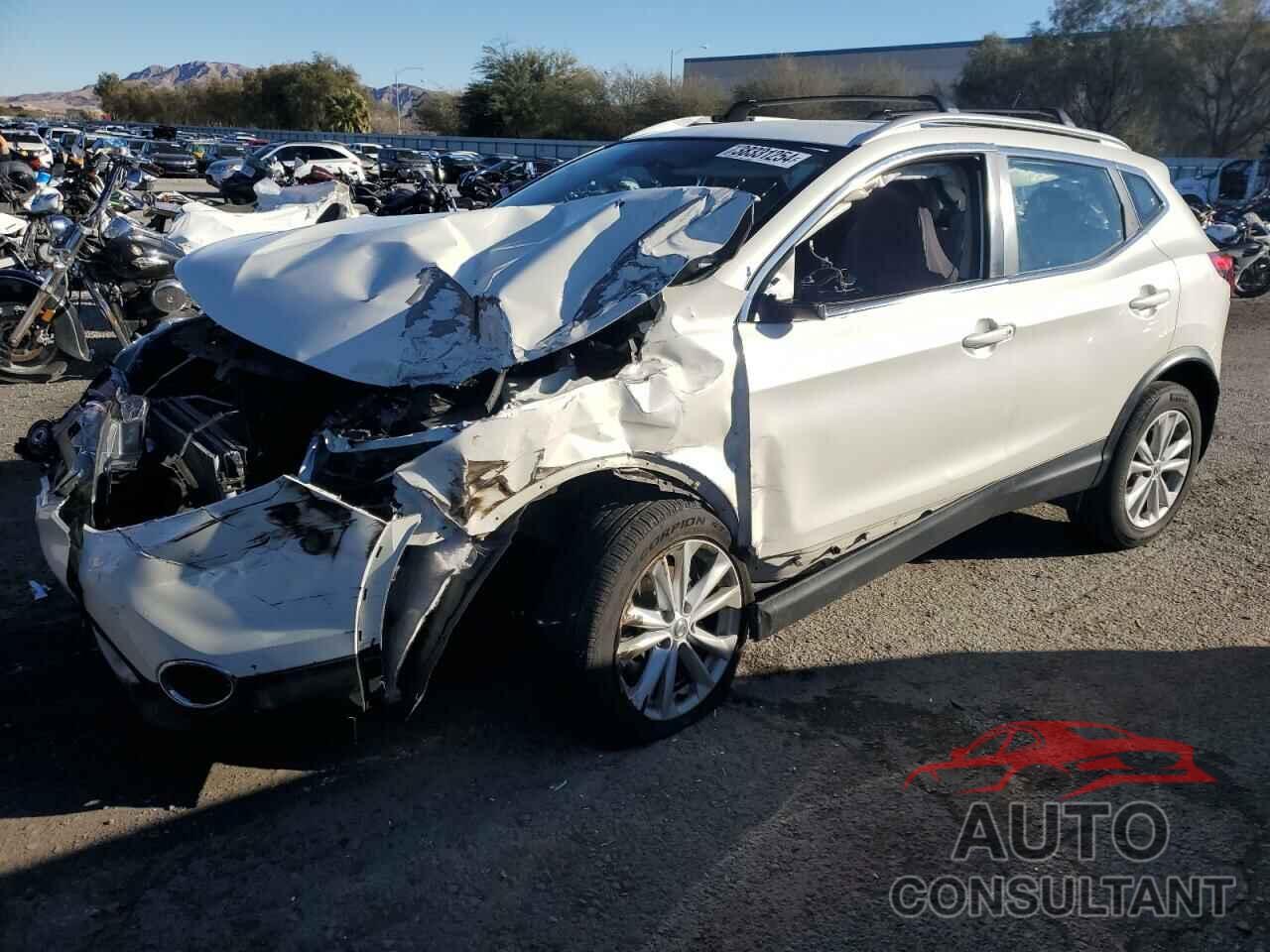 NISSAN ROGUE 2018 - JN1BJ1CR6JW207788