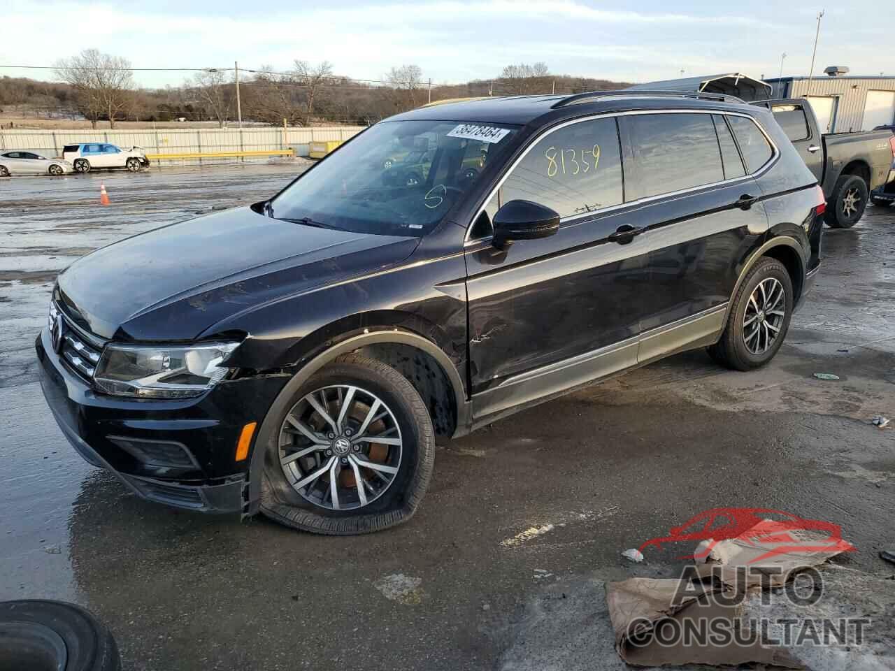 VOLKSWAGEN TIGUAN 2018 - 3VV3B7AX0JM213672