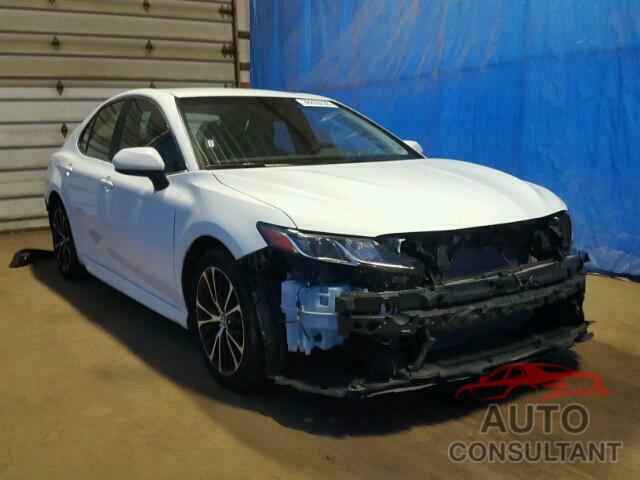TOYOTA CAMRY 2018 - 4T1B11HK2JU511684