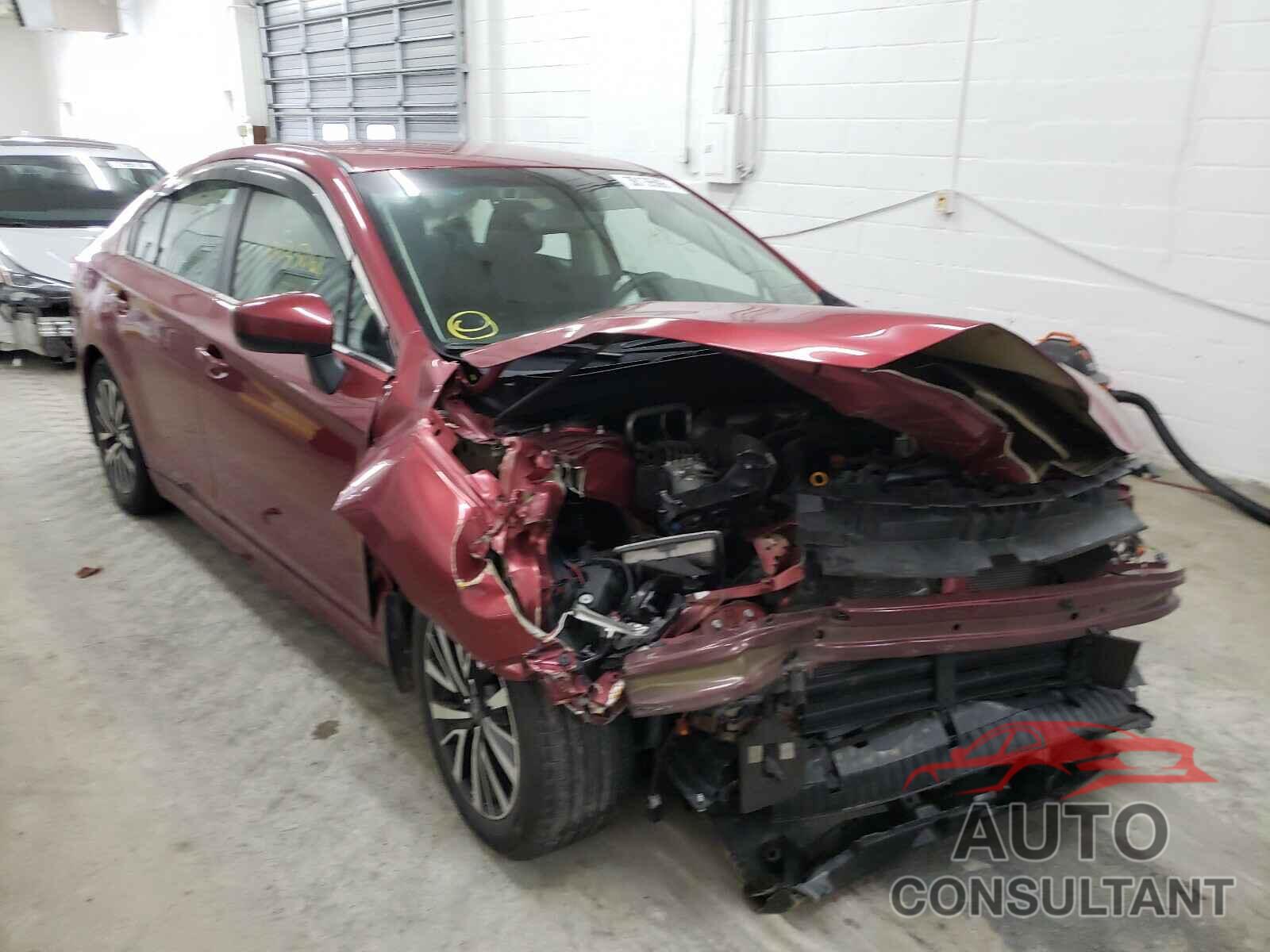SUBARU LEGACY 2019 - 4S3BNAF60K3019192