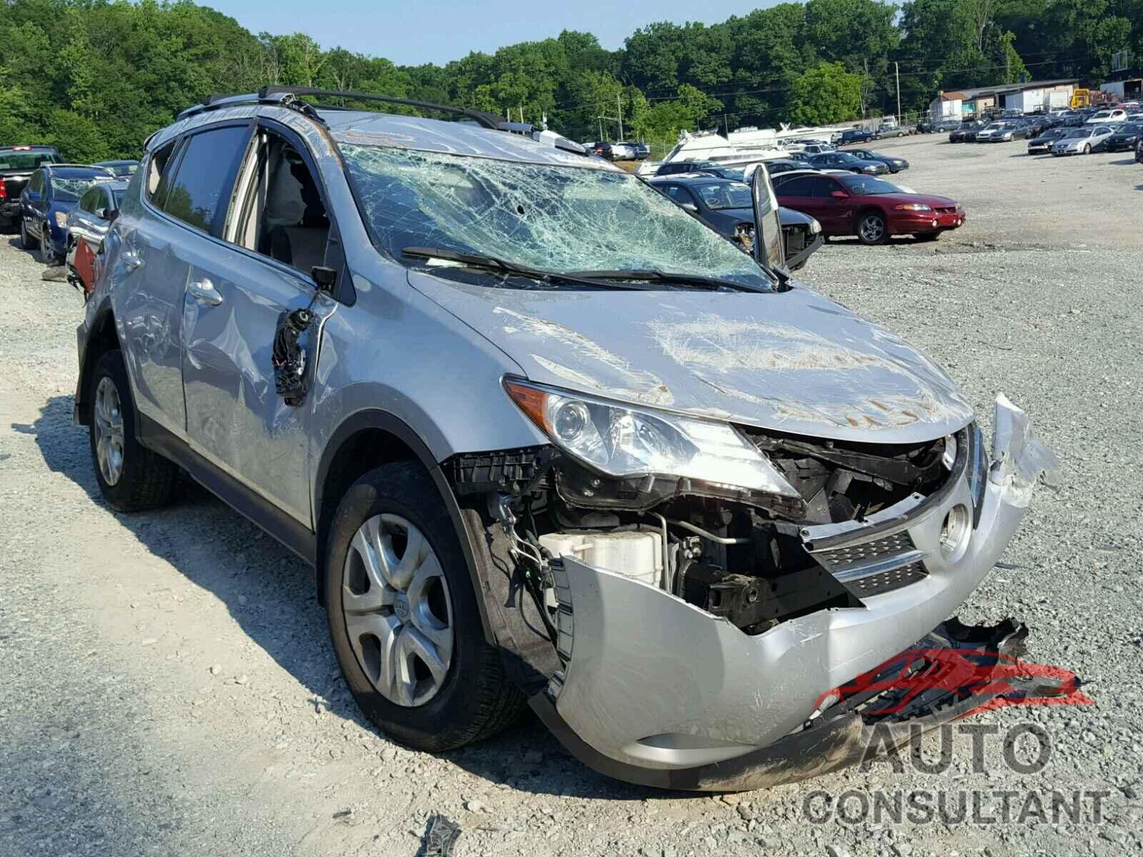 TOYOTA RAV4 LE 2015 - JTMZFREV4FD069063