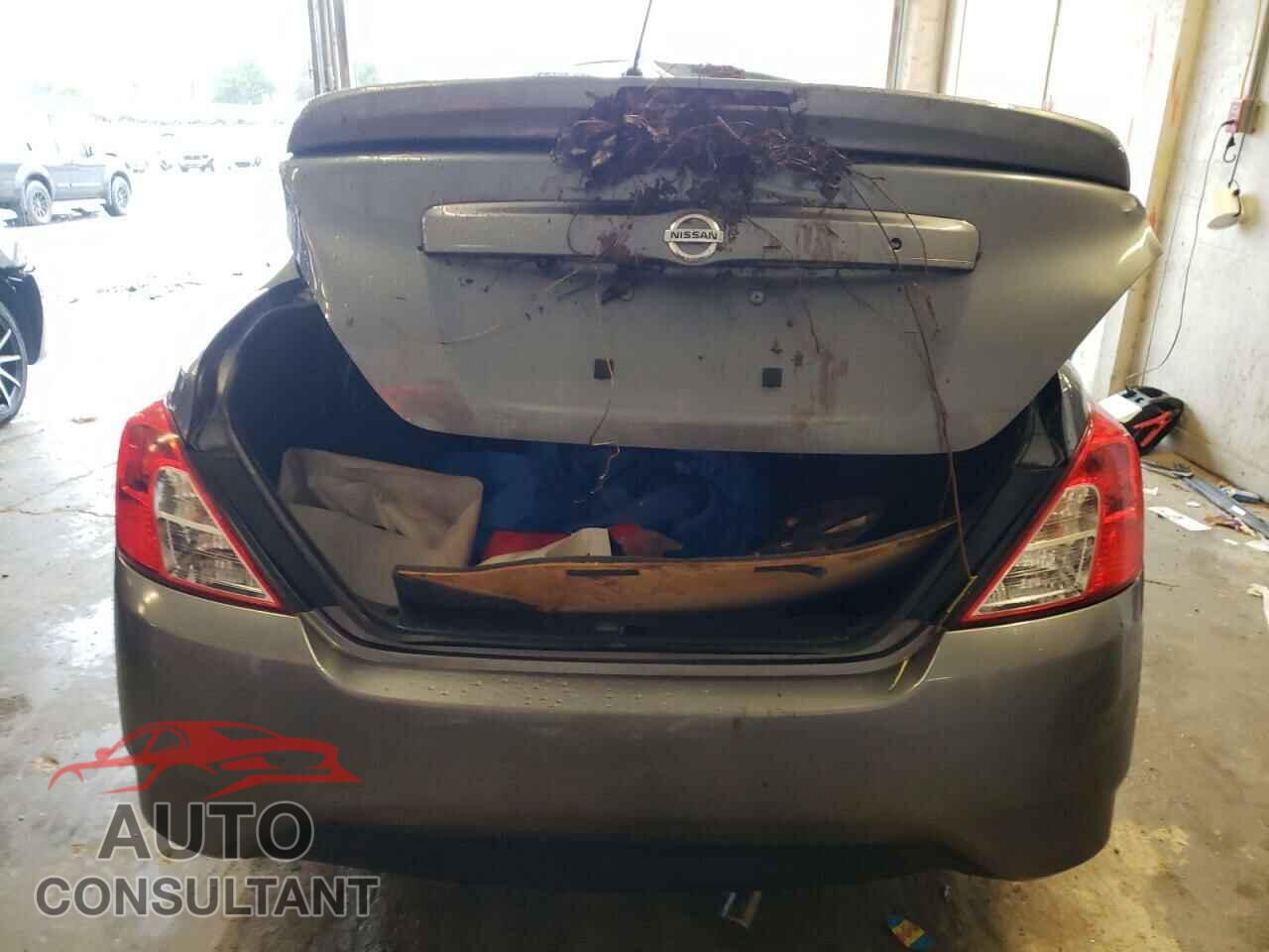 NISSAN VERSA 2019 - 3N1CN7AP3KL811190