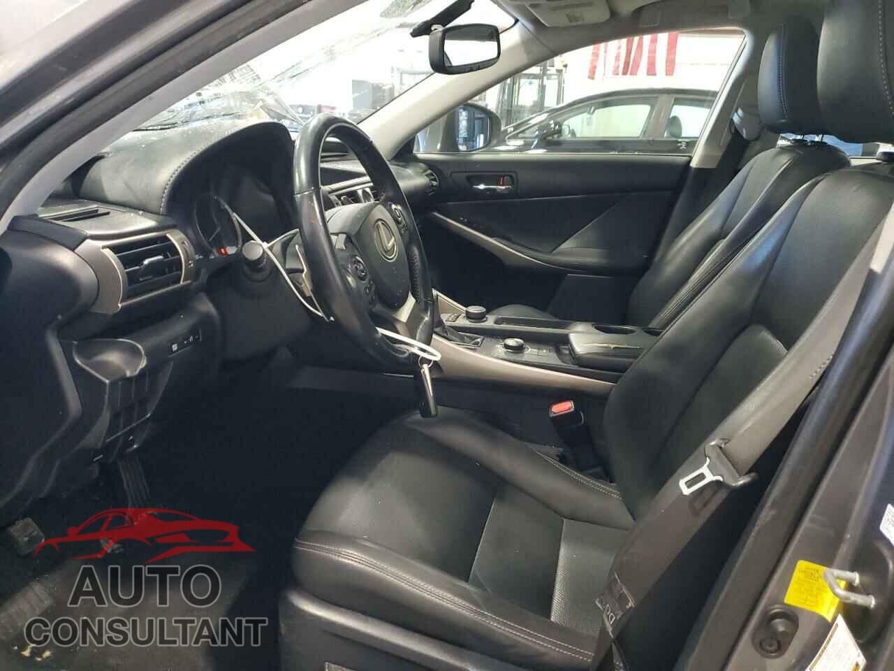 LEXUS IS 2015 - JTHBF1D29F5059602