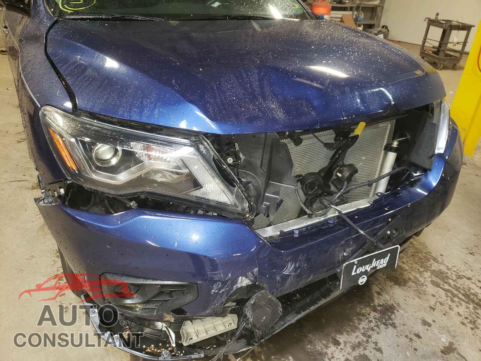 NISSAN PATHFINDER 2017 - 5N1DR2MM2HC688587