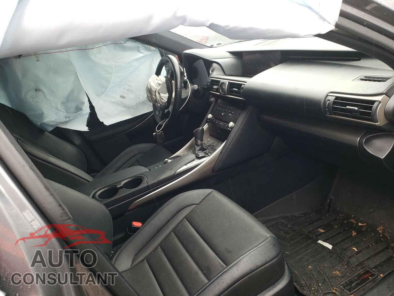 LEXUS IS 2017 - JTHBE1D20H5029085