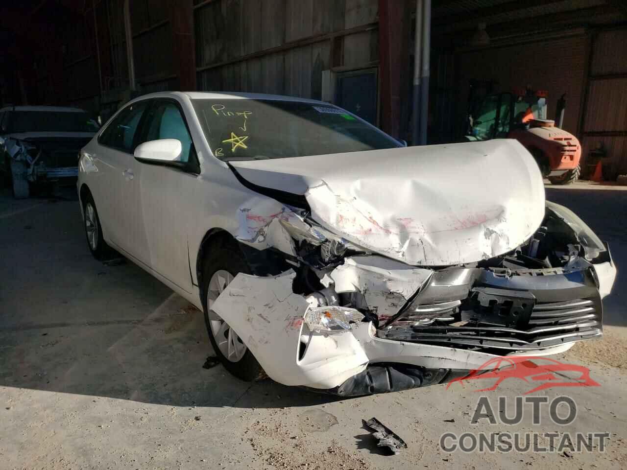 TOYOTA CAMRY 2016 - 4T4BF1FK0GR531287
