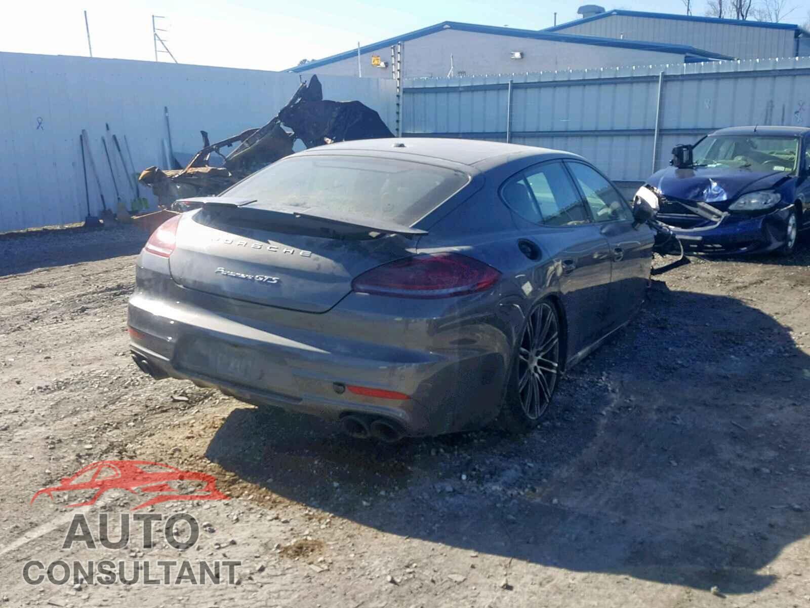 PORSCHE PANAMERA 2015 - 5YFBURHE6GP520866