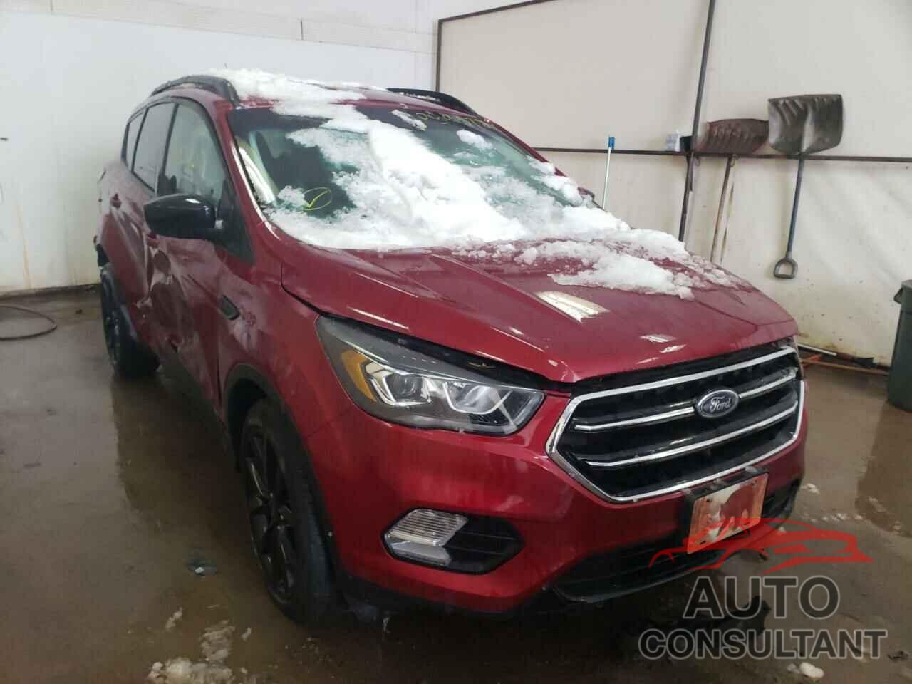 FORD ESCAPE 2017 - 1FMCU9G98HUC09965