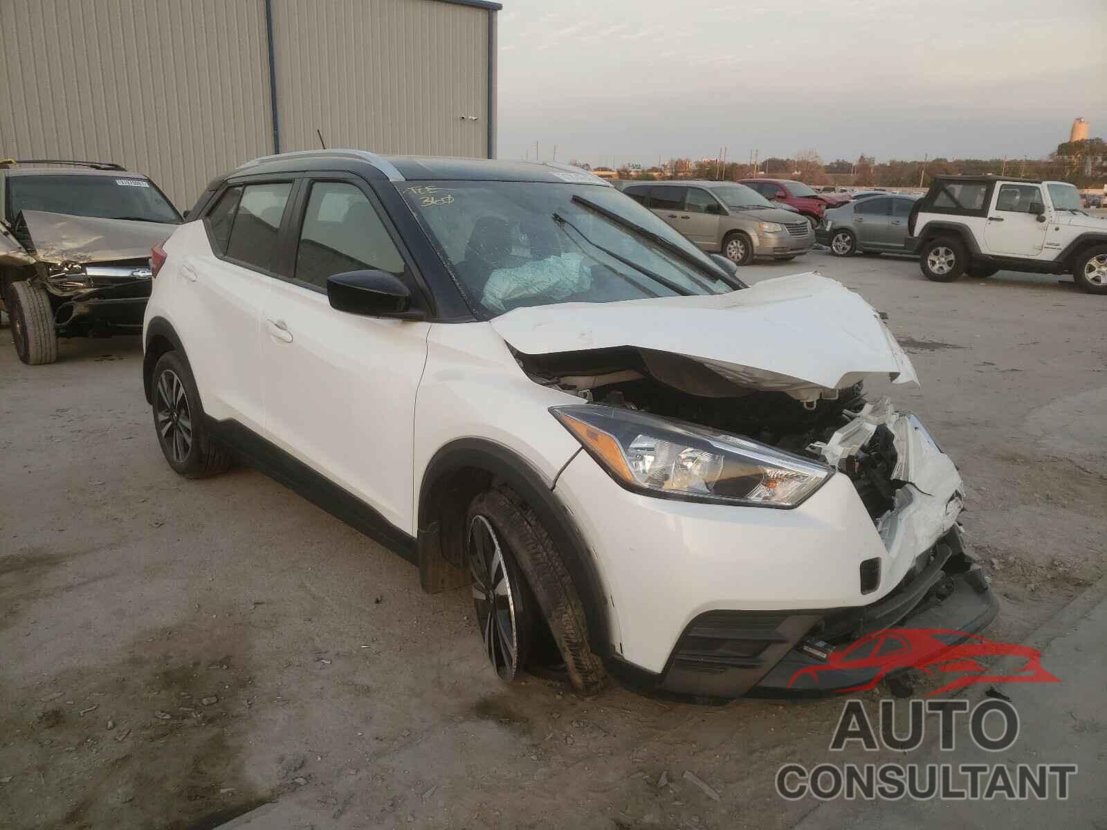 NISSAN KICKS 2019 - 3N1CP5CU3KL560883