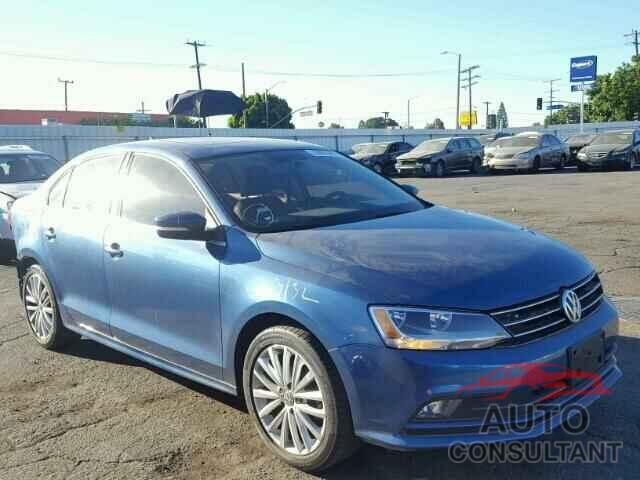 VOLKSWAGEN JETTA 2015 - 3VWD17AJ5FM213723