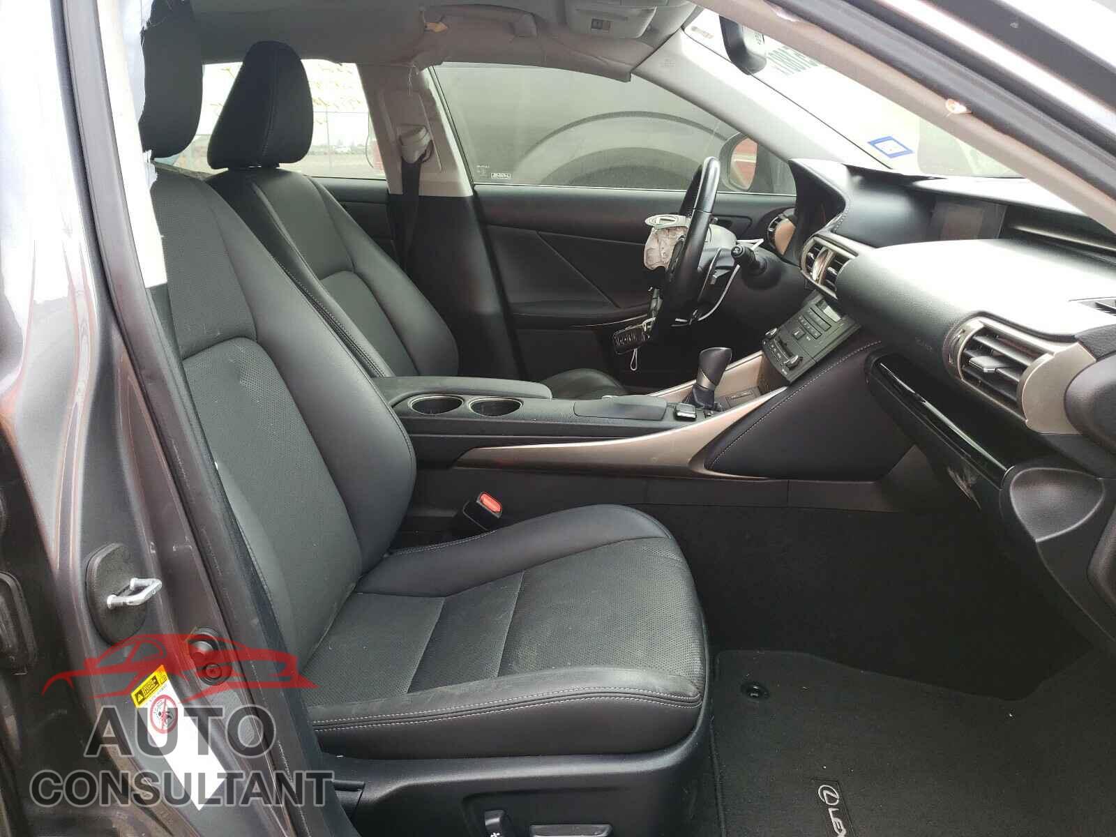 LEXUS IS 2016 - JTHBA1D22G5023931