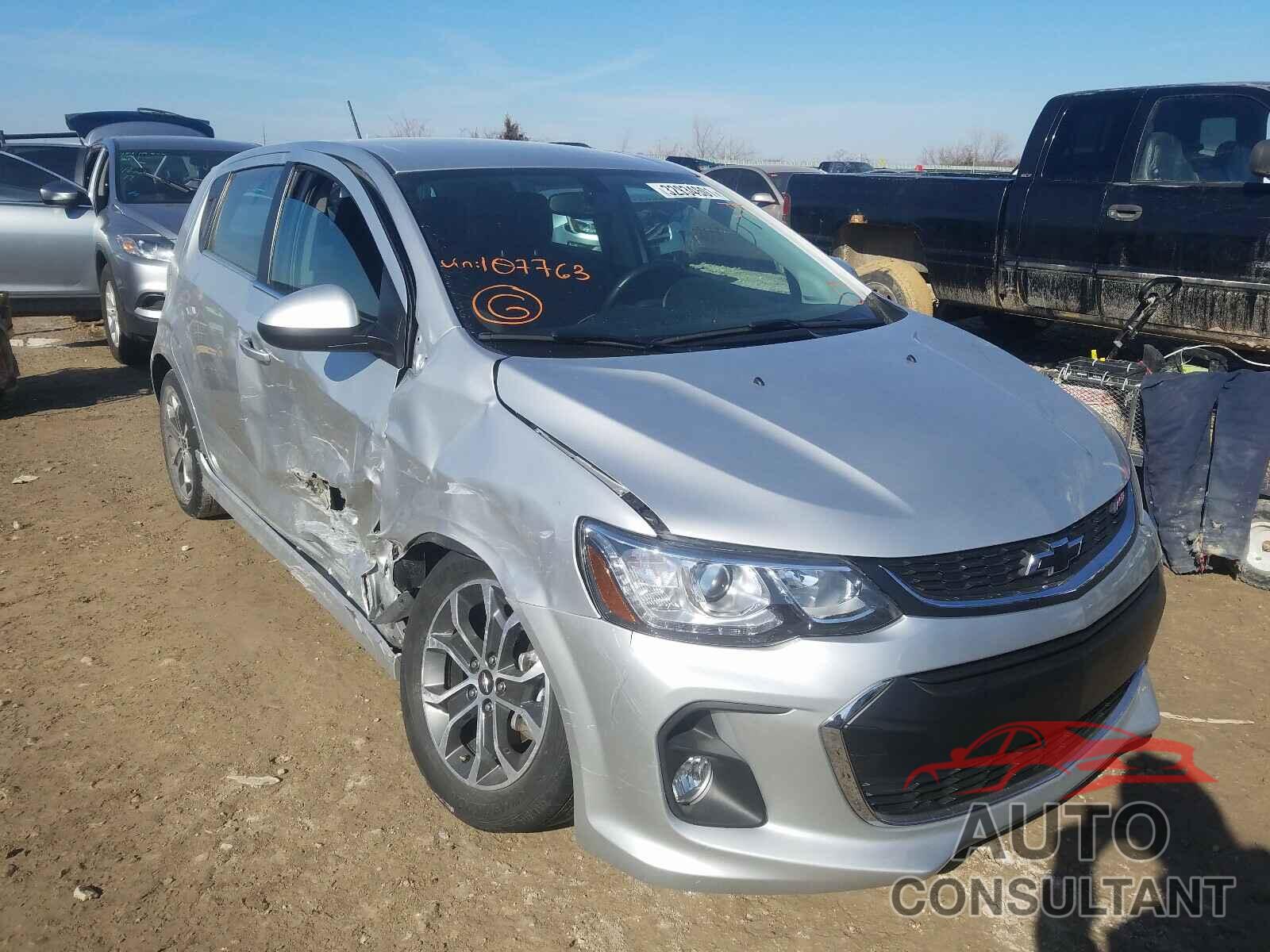 CHEVROLET SONIC 2019 - 1G1JD6SB3K4107736