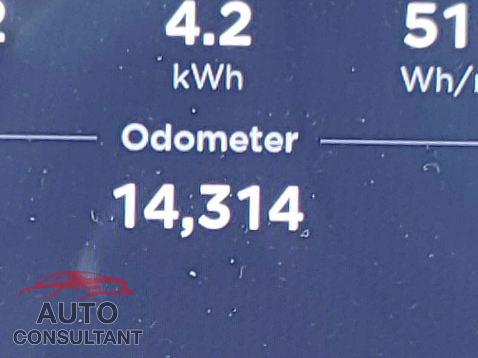 TESLA MODEL S 2017 - 5YJSA1E2XHF229840