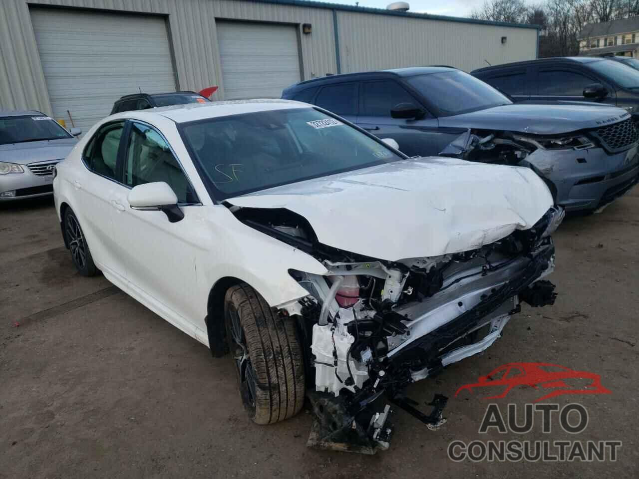 TOYOTA CAMRY 2022 - 4T1G11AK8NU019313