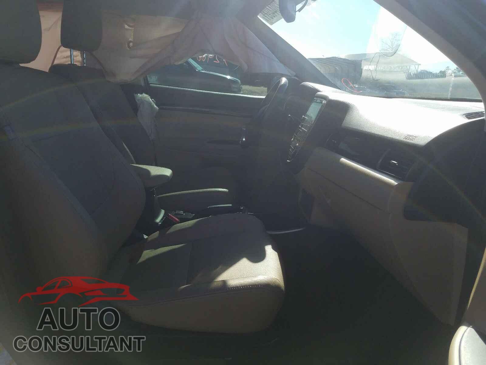 MITSUBISHI OUTLANDER 2017 - JA4AD3A30HZ010192