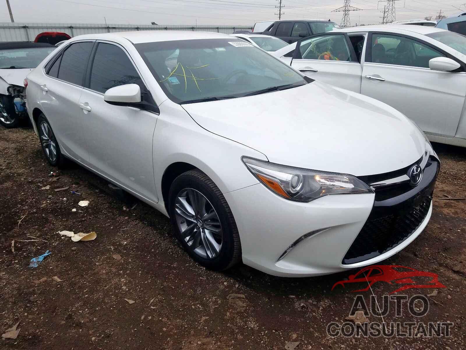 TOYOTA CAMRY 2015 - 3TMCZ5AN1GM002373