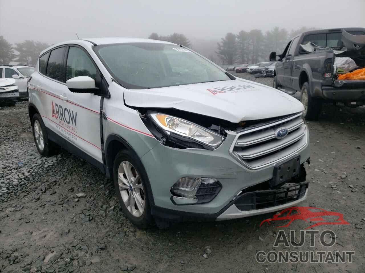 FORD ESCAPE 2017 - 1FMCU9G94HUD03051