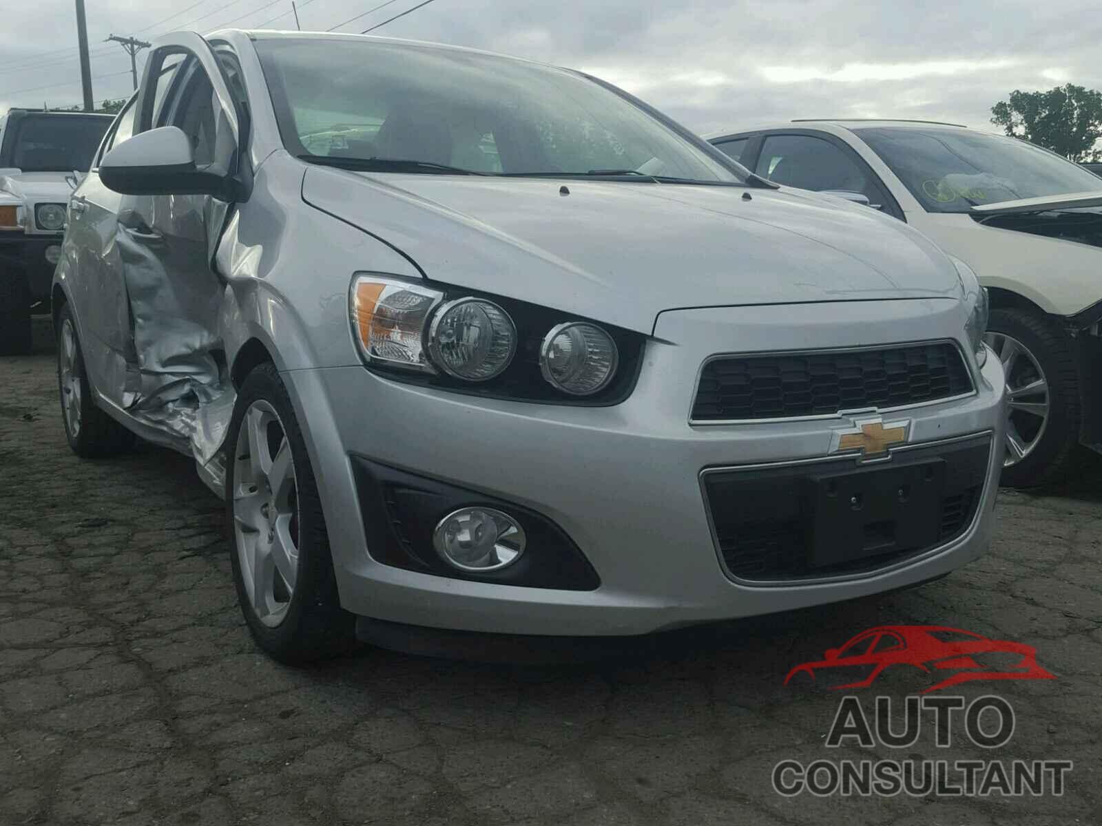 CHEVROLET SONIC 2016 - 1G1JE5SB4G4150416