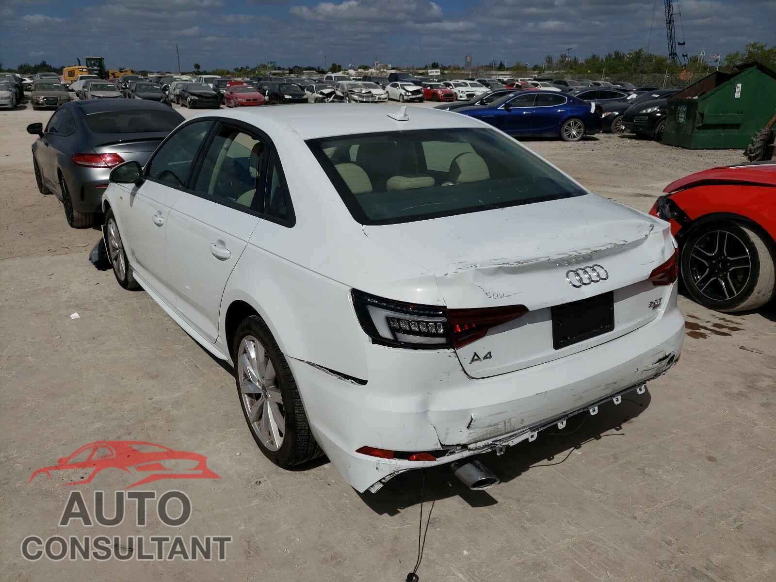 AUDI A4 2018 - WAUKMAF45JA208395