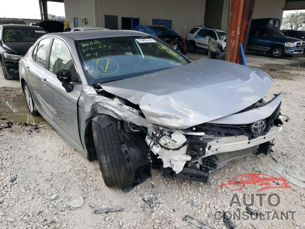TOYOTA CAMRY 2021 - 4T1C11AK2MU574917