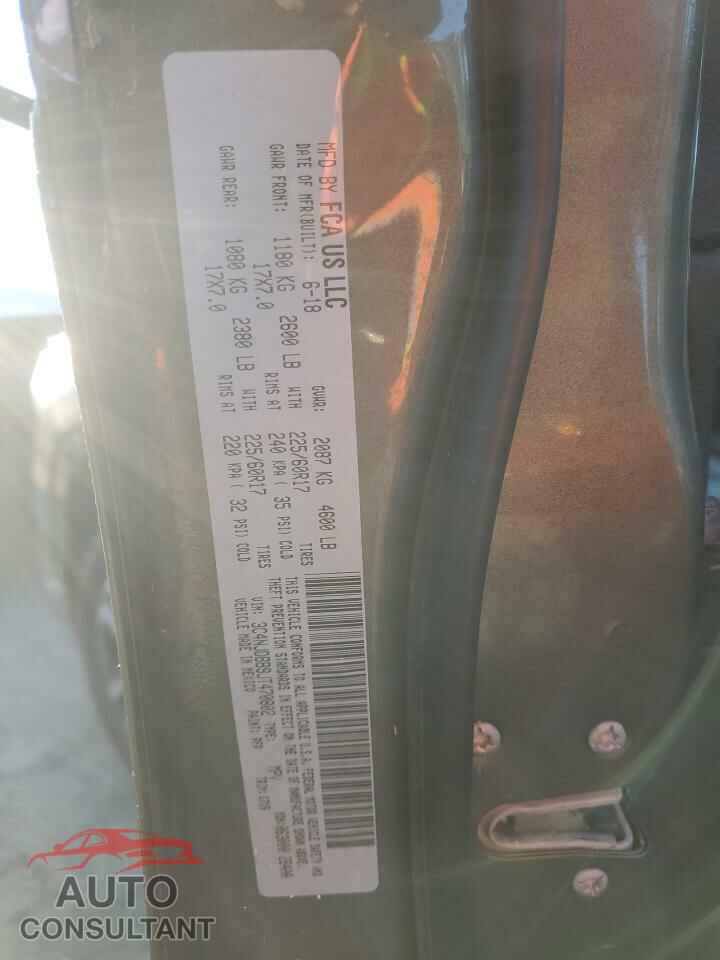 JEEP COMPASS 2018 - 3C4NJDBB9JT470802