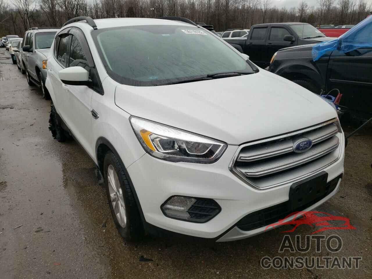 FORD ESCAPE 2017 - 1FMCU0G9XHUA91672