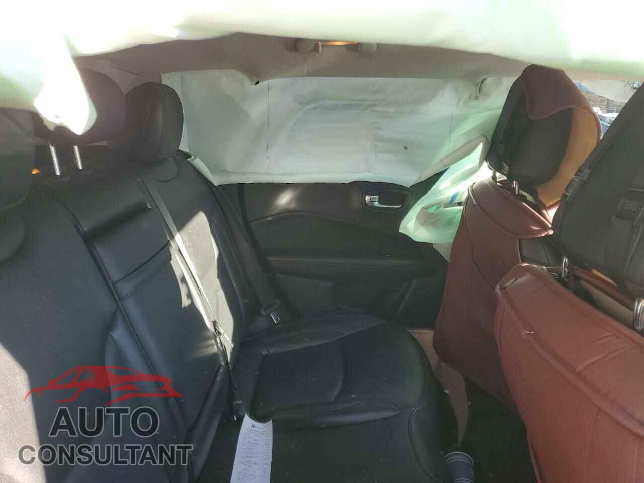JEEP COMPASS 2020 - 3C4NJDCB5LT155867
