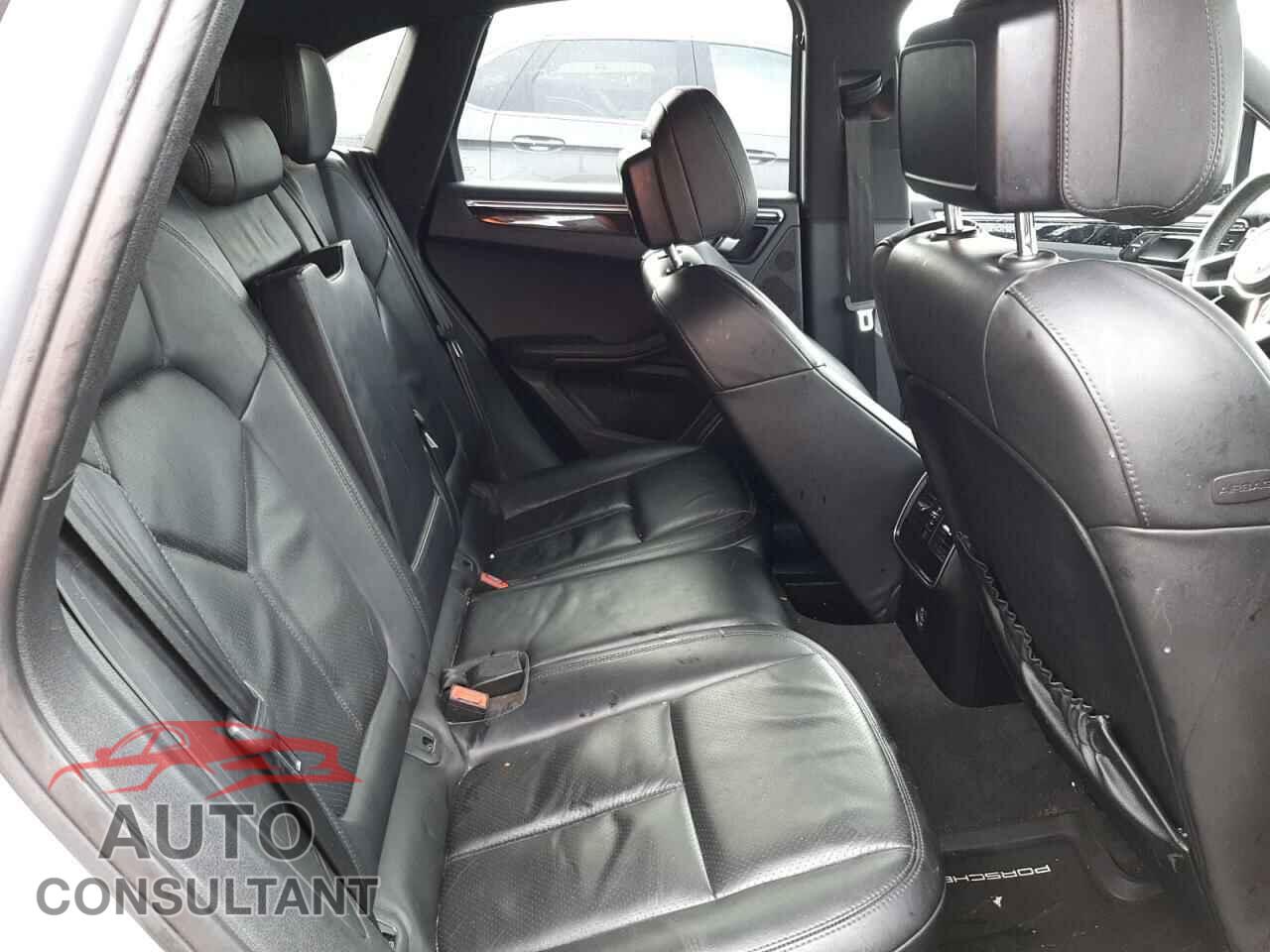 PORSCHE MACAN 2017 - WP1AA2A50HLB08439