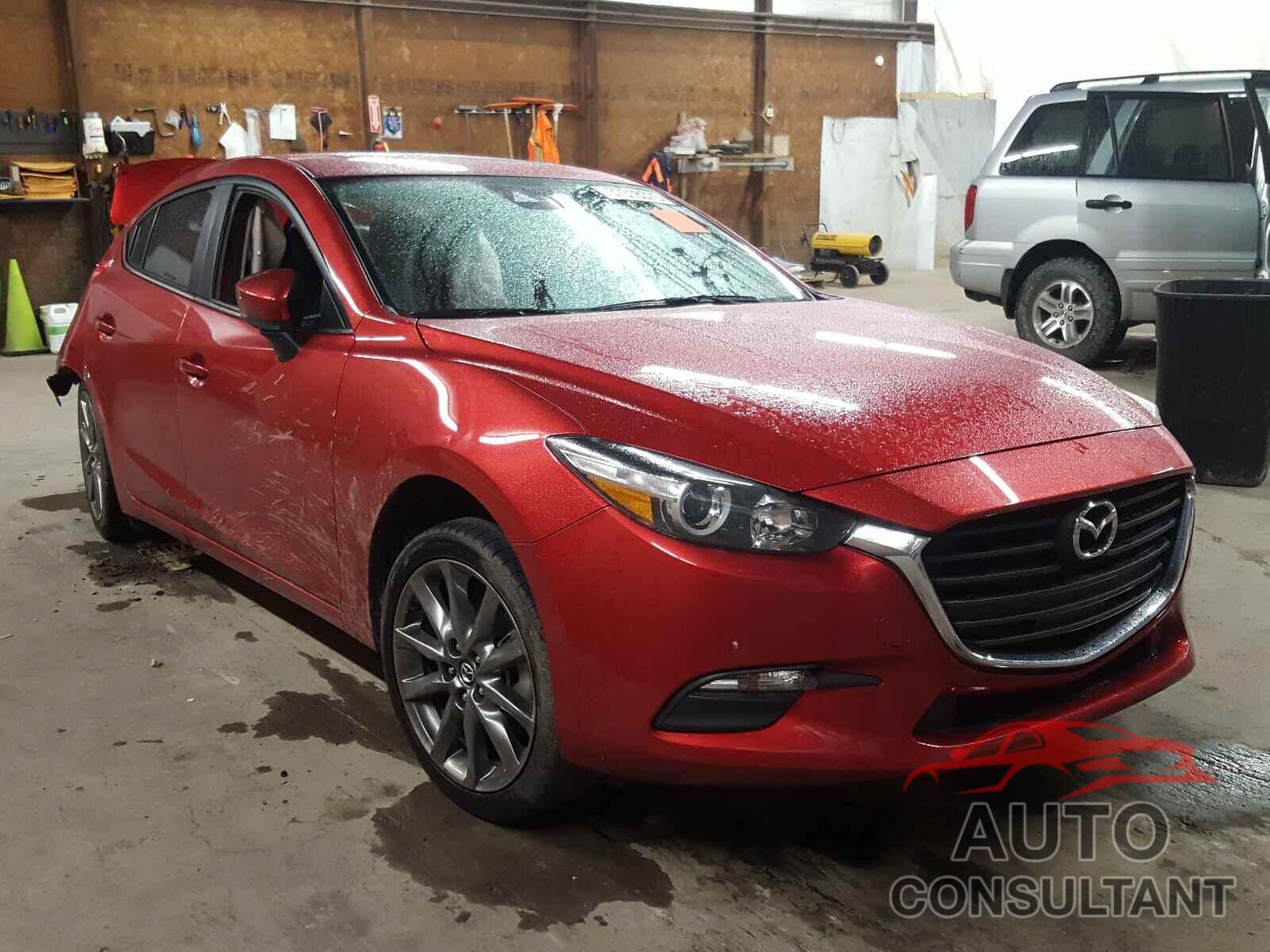 MAZDA 3 2018 - 3MZBN1V35JM257511