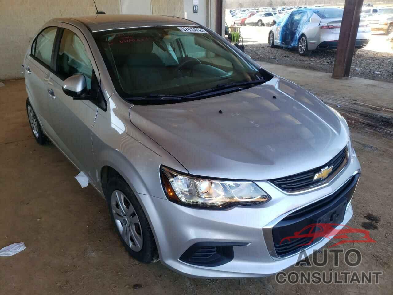 CHEVROLET SONIC 2017 - 1G1JB5SHXH4142691