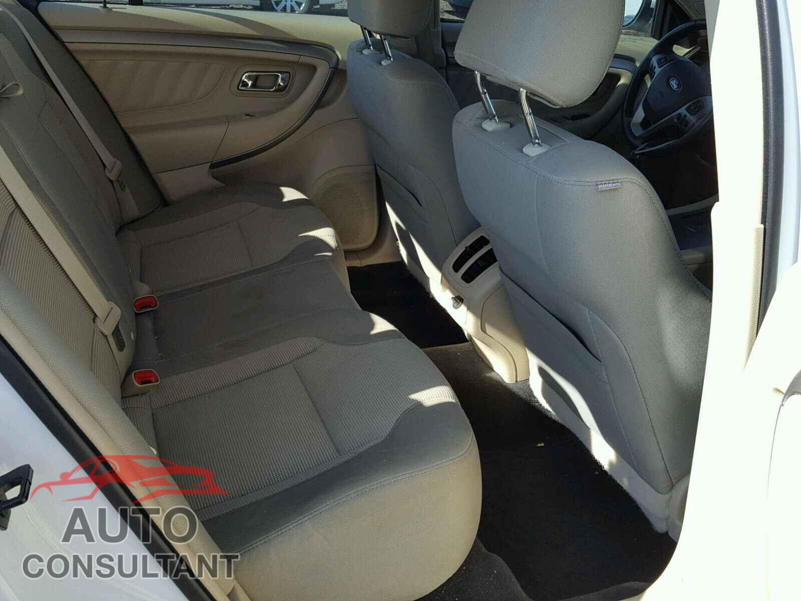 FORD TAURUS 2015 - 1FAHP2E89FG134018