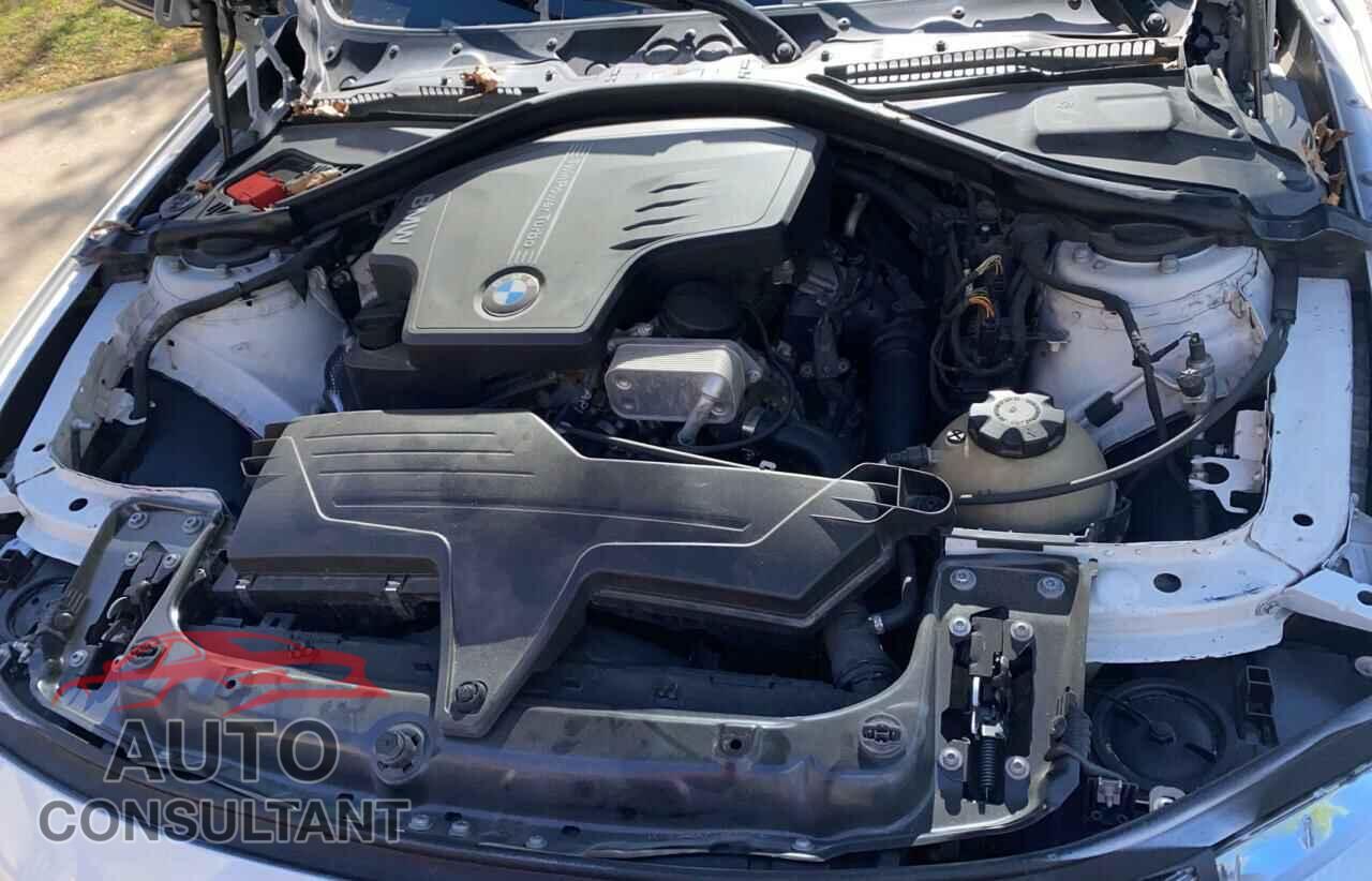 BMW 3 SERIES 2016 - WBA8A3C53GK551799