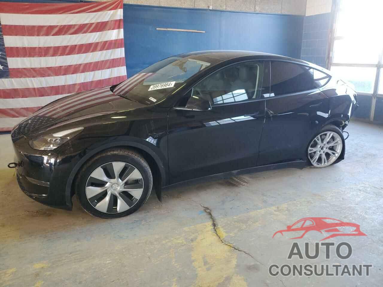 TESLA MODEL Y 2023 - 7SAYGDEE8PF824840