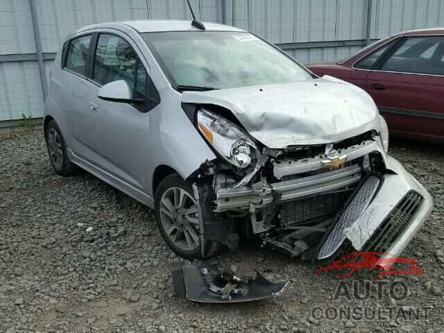 CHEVROLET SPARK 2015 - KL8CK6S04FC818810