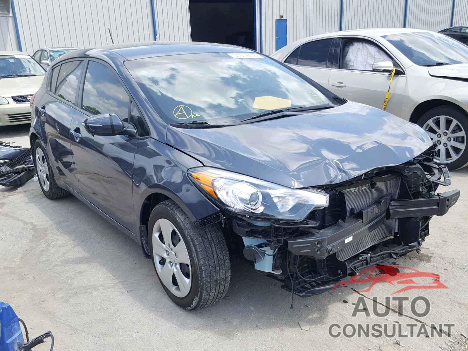 KIA FORTE 2016 - KNAFK5A85G5647302