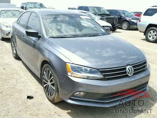 VOLKSWAGEN JETTA 2015 - 3VWD17AJ8FM424429