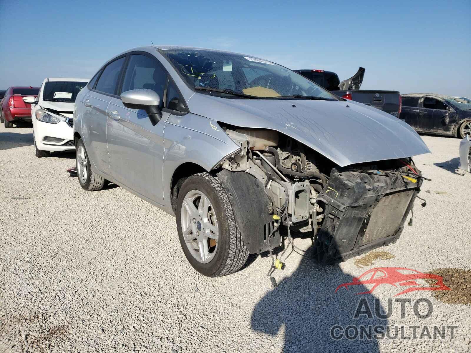 FORD FIESTA 2018 - 4T1B11HK3KU762506