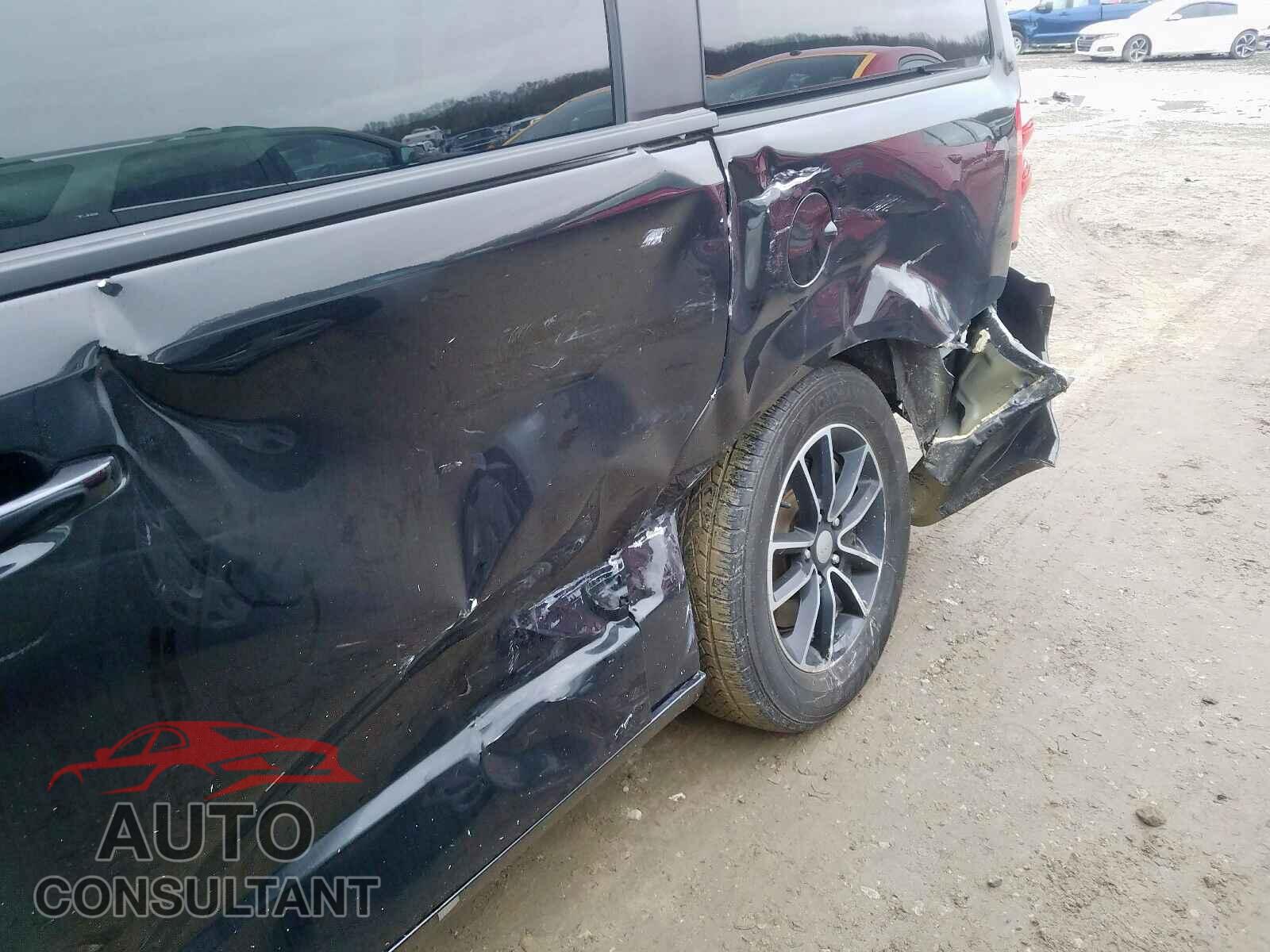 DODGE CARAVAN 2018 - WP1AA2AY5MDA01692