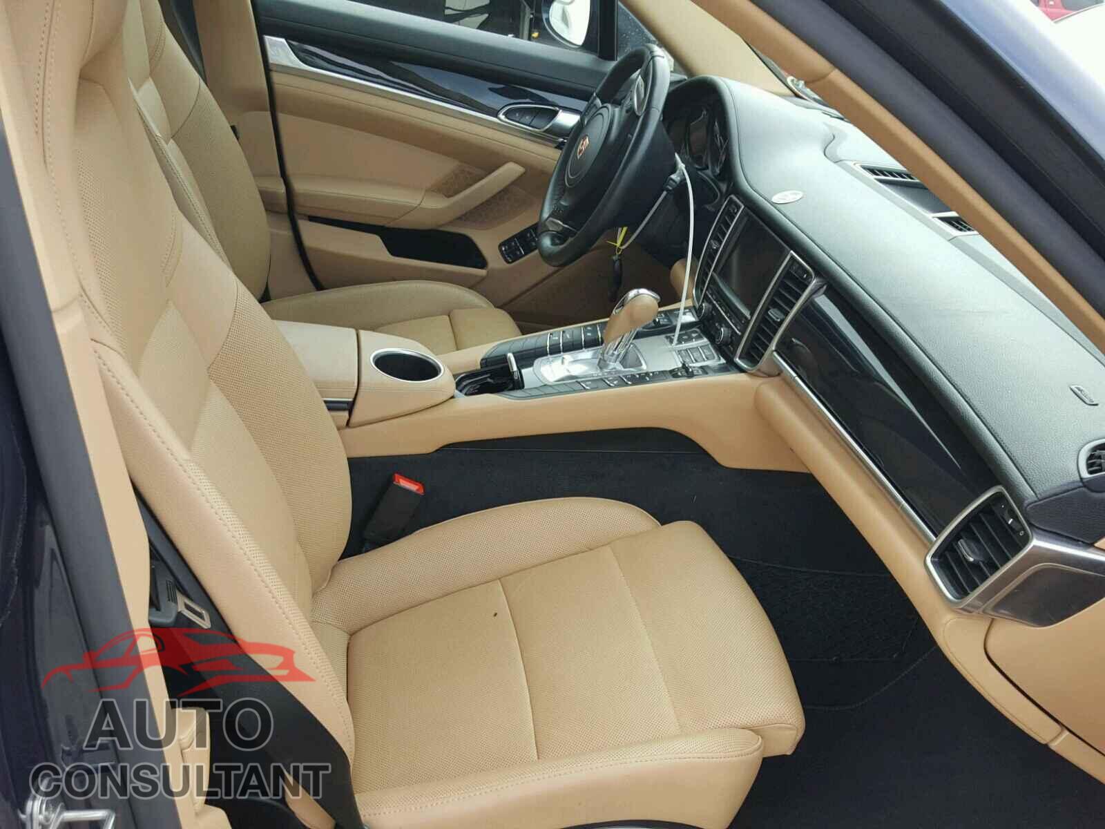 PORSCHE PANAMERA 2015 - WP0AA2A72FL001814