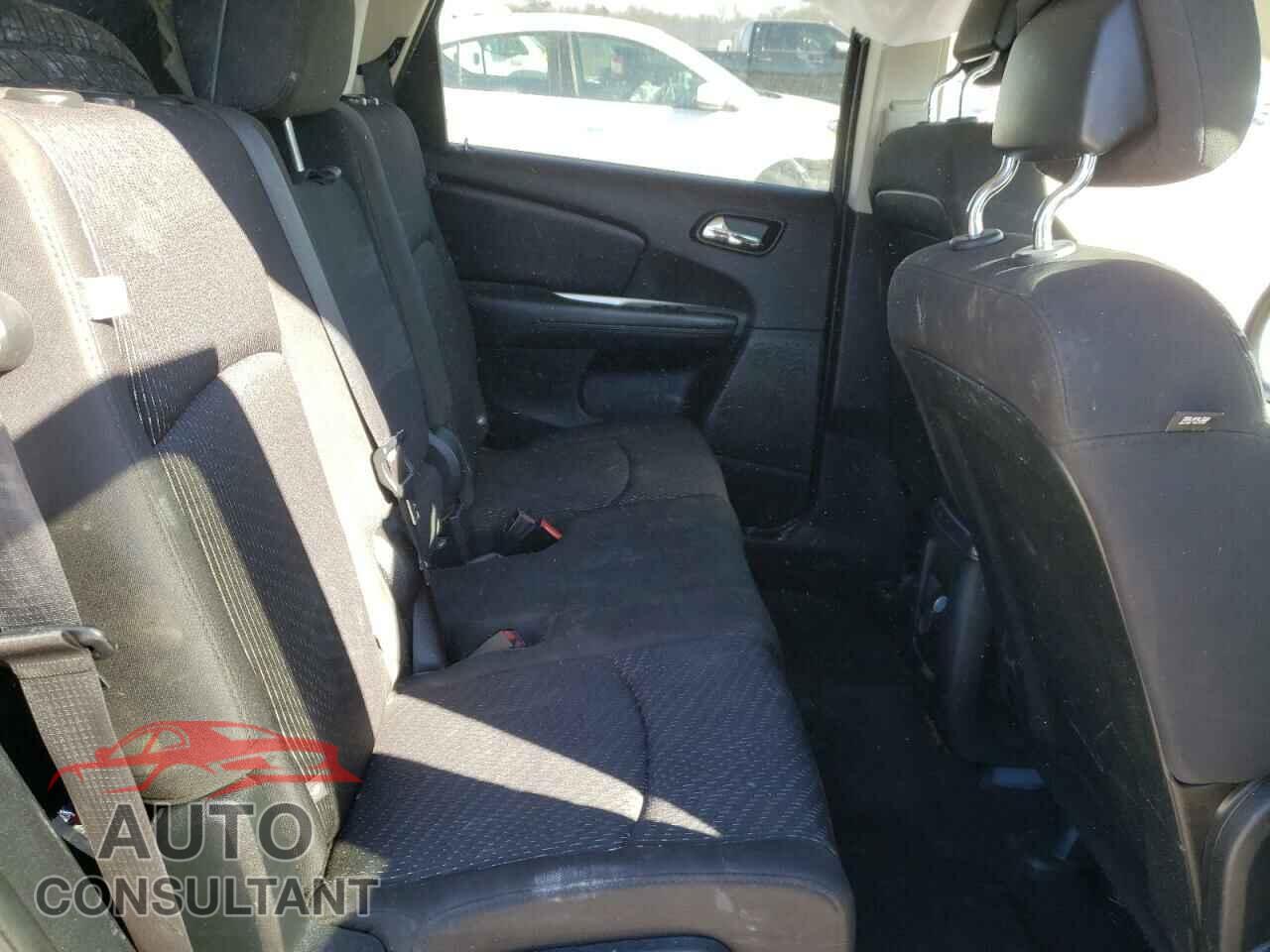 DODGE JOURNEY 2017 - 3C4PDCBG2HT538924