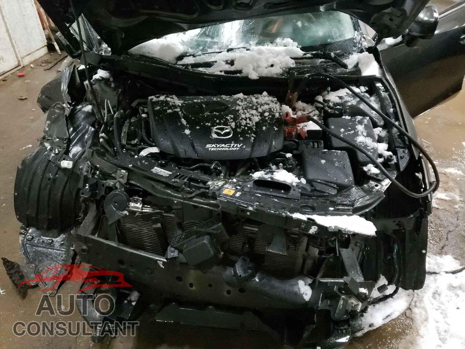 MAZDA 3 2017 - 3MZBN1V72HM142295
