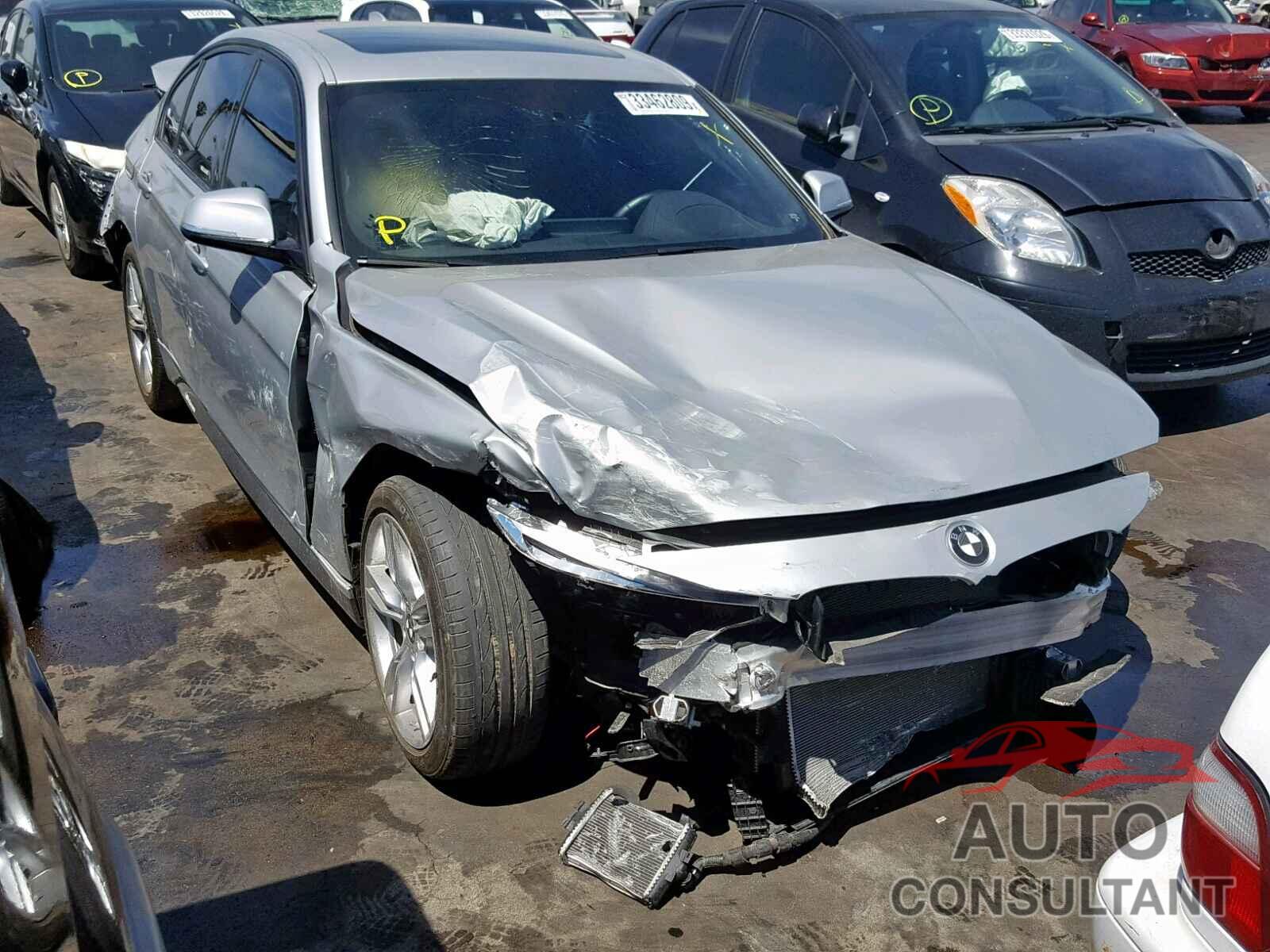 BMW 3 SERIES 2018 - WBA8B3C59JK384627