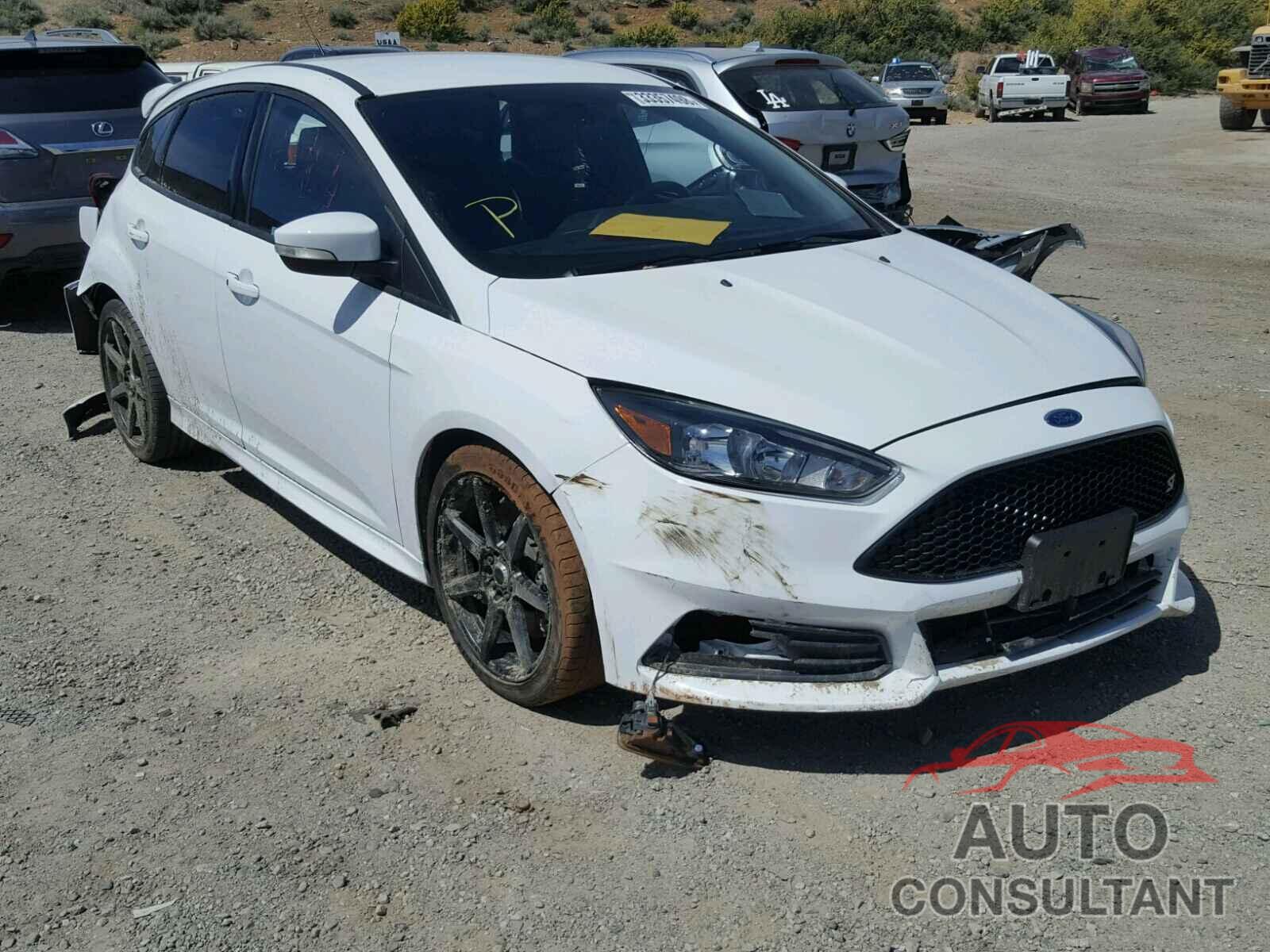 FORD FOCUS 2016 - 1FADP3L96GL268350