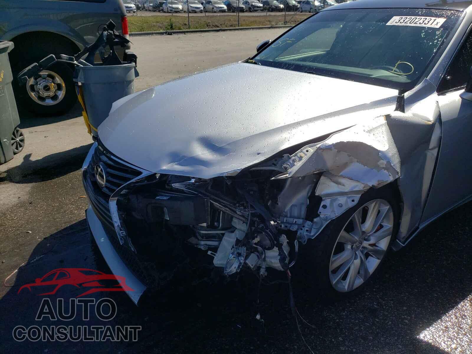 LEXUS IS 2016 - JTHBA1D20G5018307